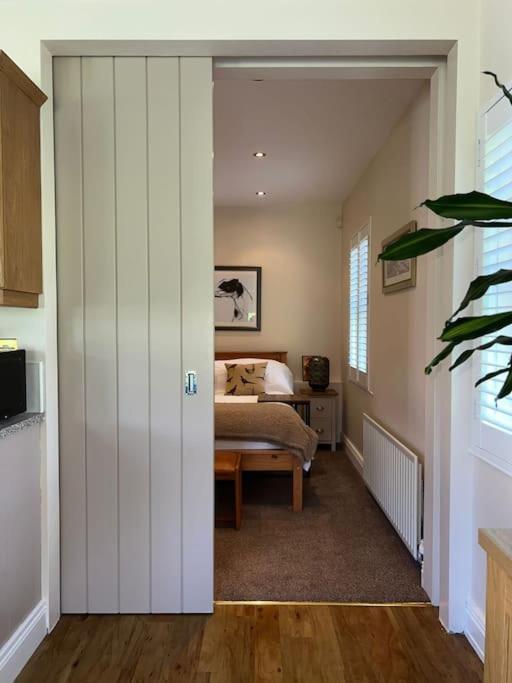Adorable One Bedroom Apartment With Balcony Newtownards Exteriér fotografie